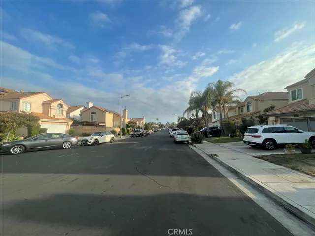 7547 Bellingham, North Hollywood, California 91605