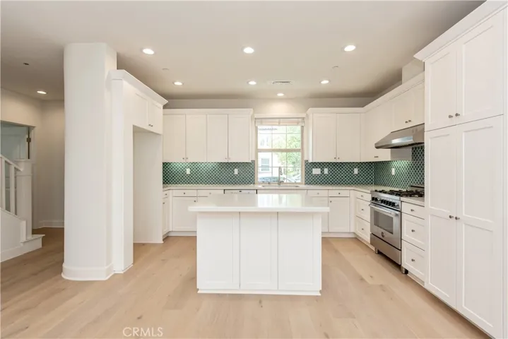152 Excursion, Irvine, California 92618