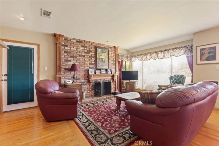 5502 E Pageantry, Long Beach, California 90808