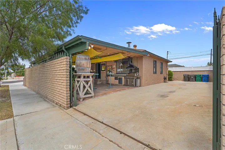 5502 E Pageantry, Long Beach, California 90808