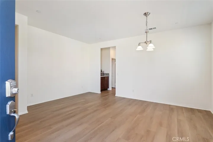 Formal LV-Room.