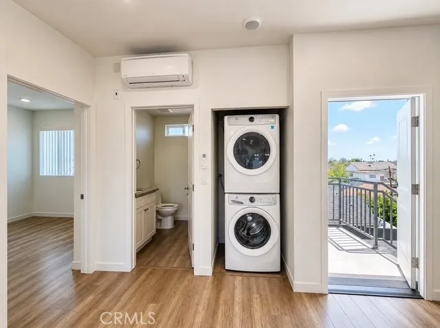 1127 S Kingsley 1/2, Los Angeles, California 90006