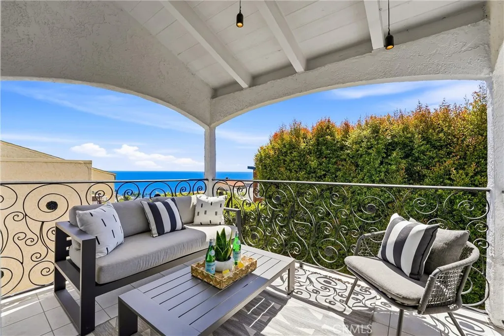 885 Tia Juana St