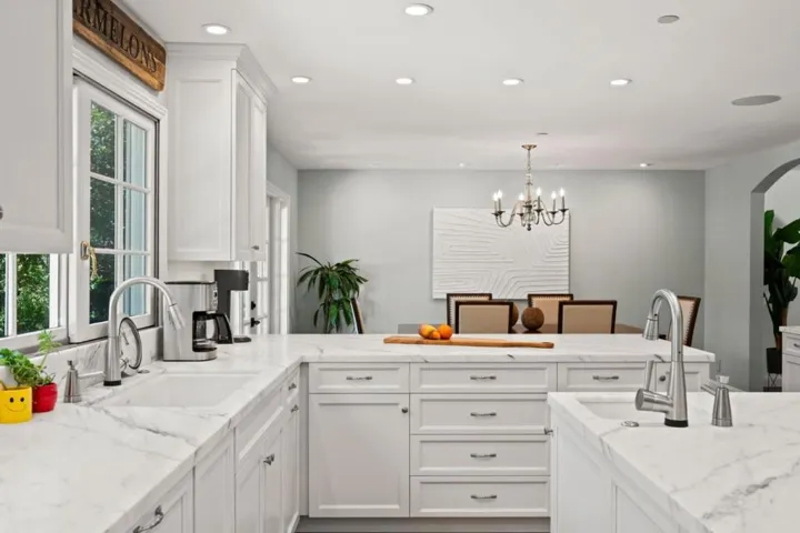 220 Robin Road, Hillsborough, California 94010
