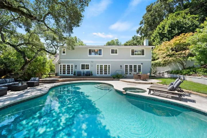 220 Robin Road, Hillsborough, California 94010