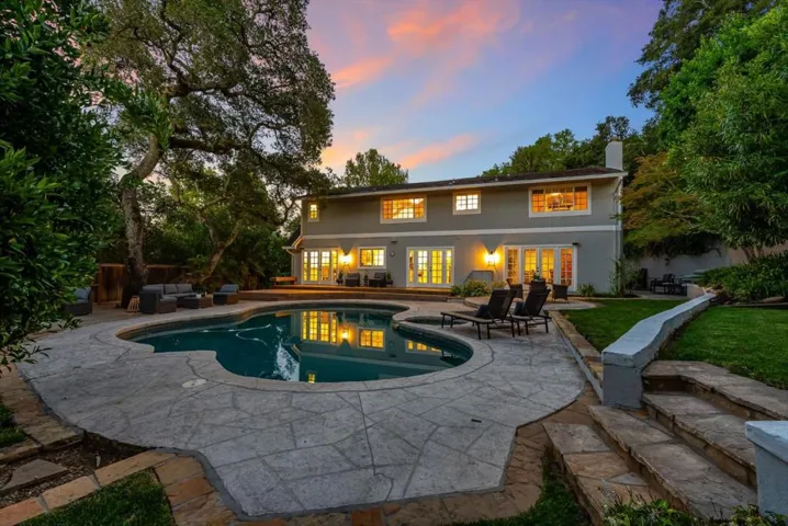 220 Robin Road, Hillsborough, California 94010
