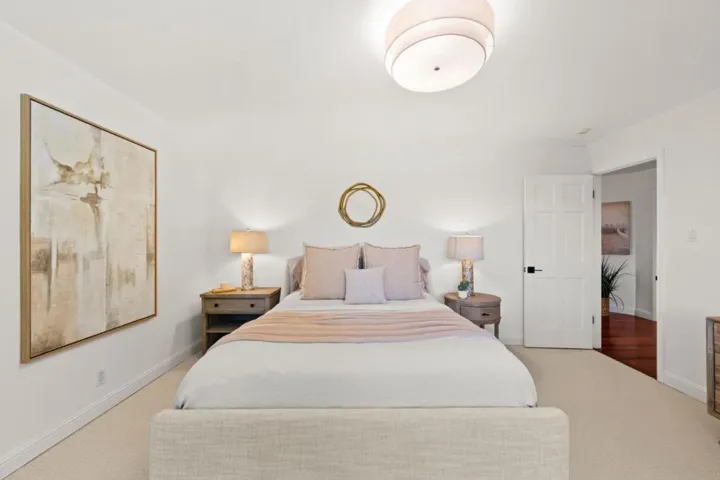 220 Robin Road, Hillsborough, California 94010