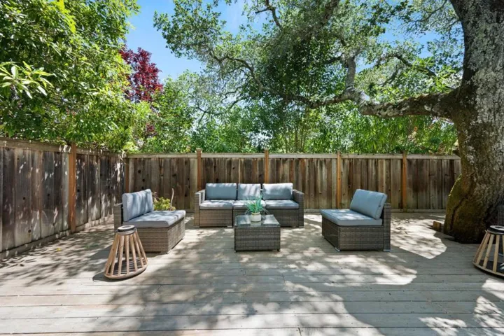 220 Robin Road, Hillsborough, California 94010