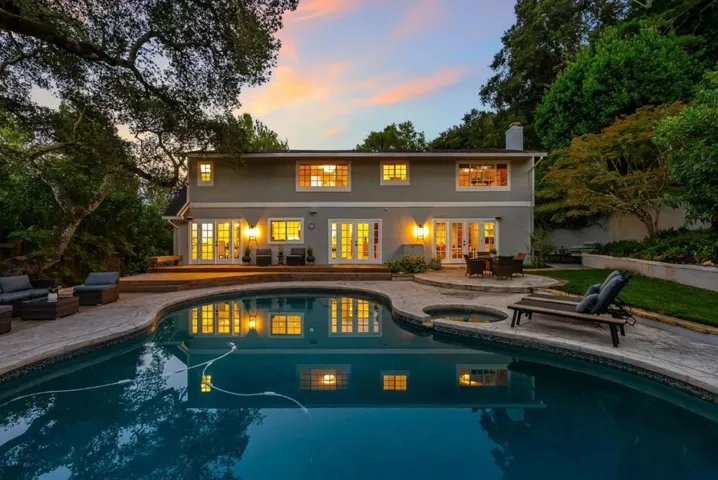 220 Robin Road, Hillsborough, California 94010
