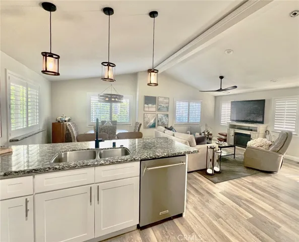 135 Liberty, Newport Beach, California 92660 — photo 4
