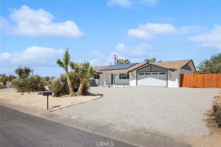 7645 Hilton Avenue, Yucca Valley, California 92284