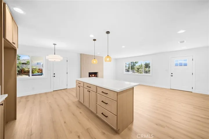 7645 Hilton Avenue, Yucca Valley, California 92284