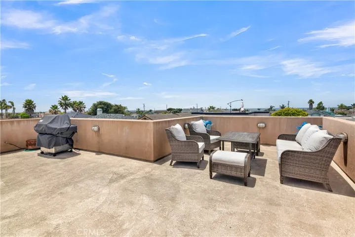 Roof top deck