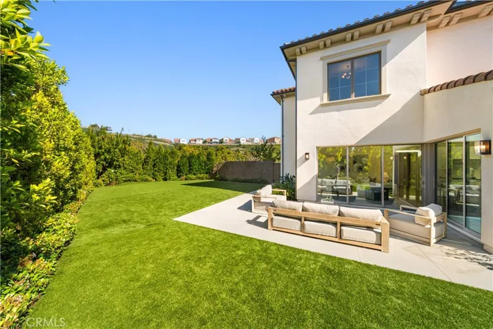 162 Winnett, Irvine, California 92602
