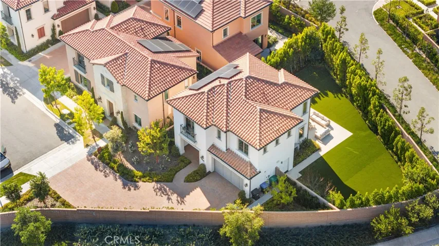 162 Winnett, Irvine, California 92602