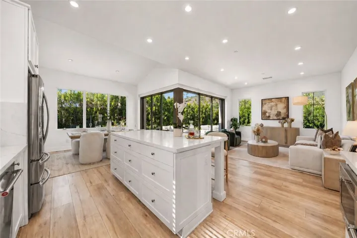162 Winnett, Irvine, California 92602