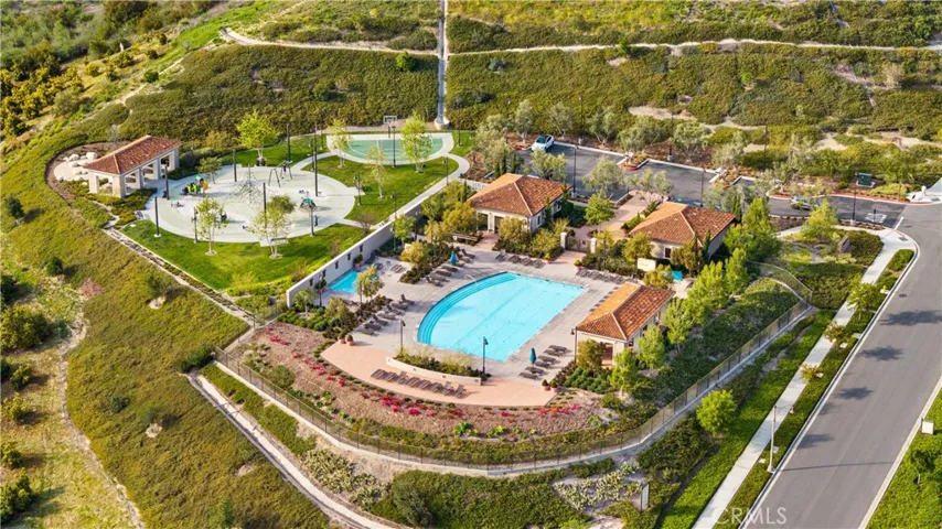 162 Winnett, Irvine, California 92602