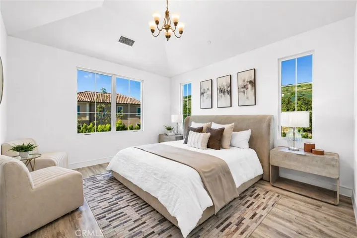 162 Winnett, Irvine, California 92602