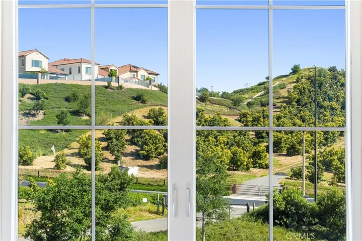 162 Winnett, Irvine, California 92602