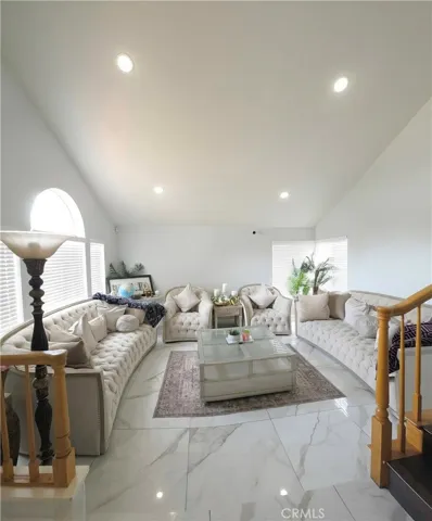 911 Homestead Road, Corona, California 92878