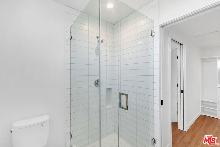 747 Lillian Way 7, Los Angeles, California 90038