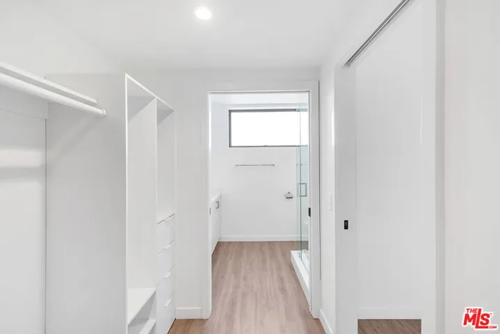 747 Lillian Way 7, Los Angeles, California 90038