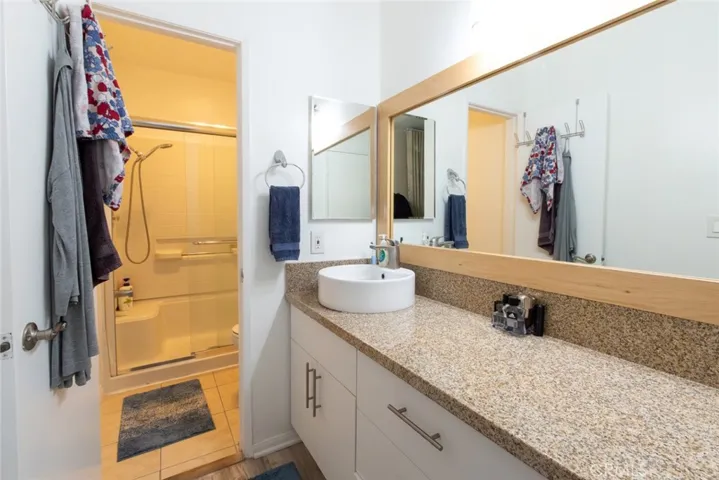 9551 Via Ricardo, Burbank, California 91504