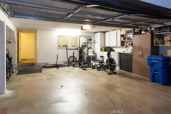 9551 Via Ricardo, Burbank, California 91504