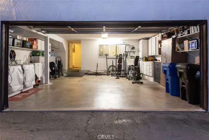 9551 Via Ricardo, Burbank, California 91504