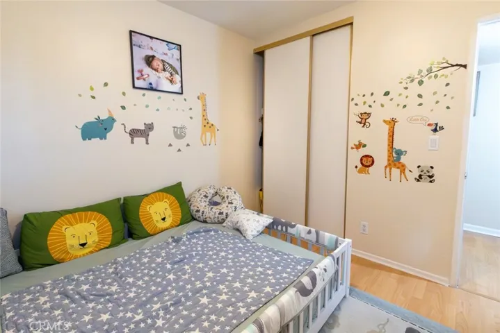 9551 Via Ricardo, Burbank, California 91504
