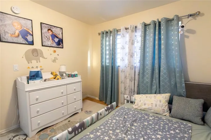 9551 Via Ricardo, Burbank, California 91504