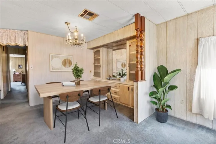 Virtually Staged: Dining Area