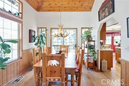 Dining room upper level