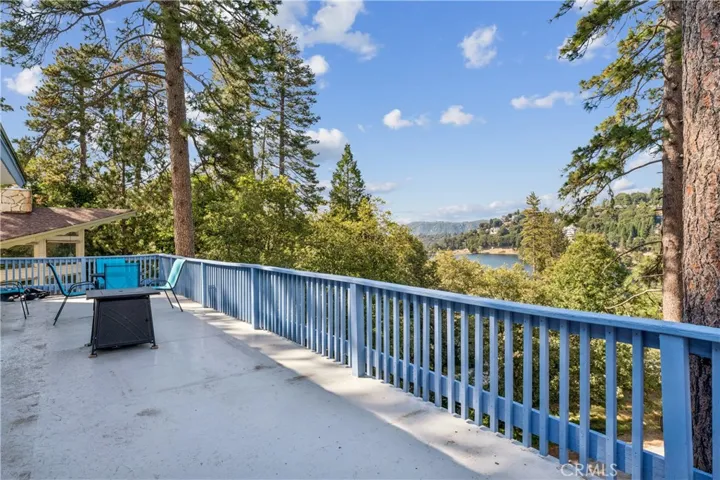 24526 Horst Drive, Crestline, California 92325