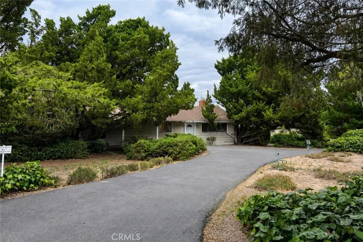 3490 Dakota, Santa Maria, California 93455