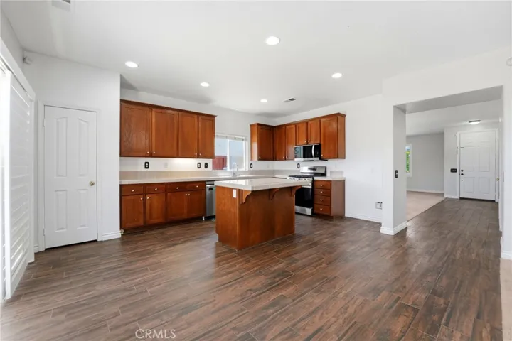 33380 Dolomite St., Menifee, California 92584