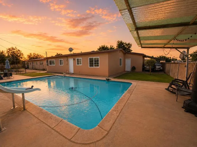 1031 exterior