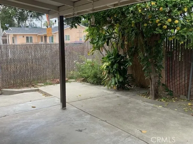 1049 Hewitt, San Fernando, California 91340