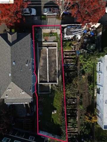 Map / location featuring property parcel outlined