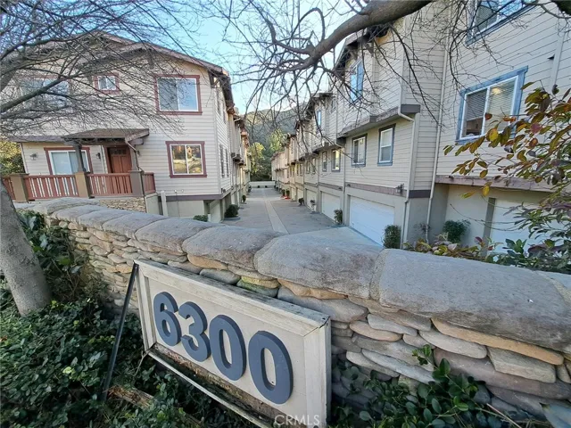 6300 Honolulu Avenue 101, La Crescenta, California 91214