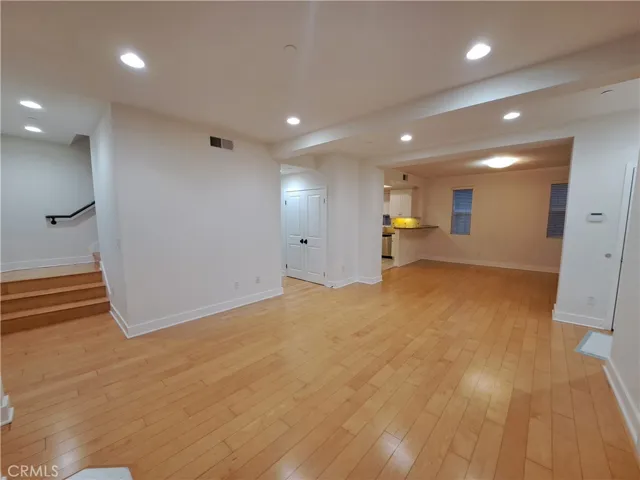 6300 Honolulu Avenue 101, La Crescenta, California 91214