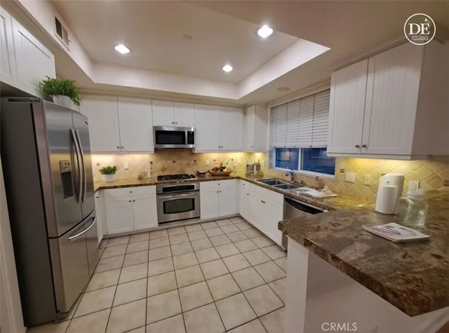 6300 Honolulu Avenue 101, La Crescenta, California 91214