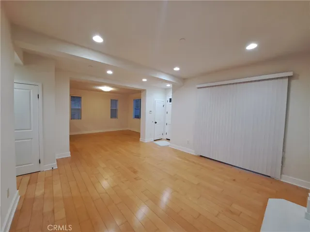6300 Honolulu Avenue 101, La Crescenta, California 91214