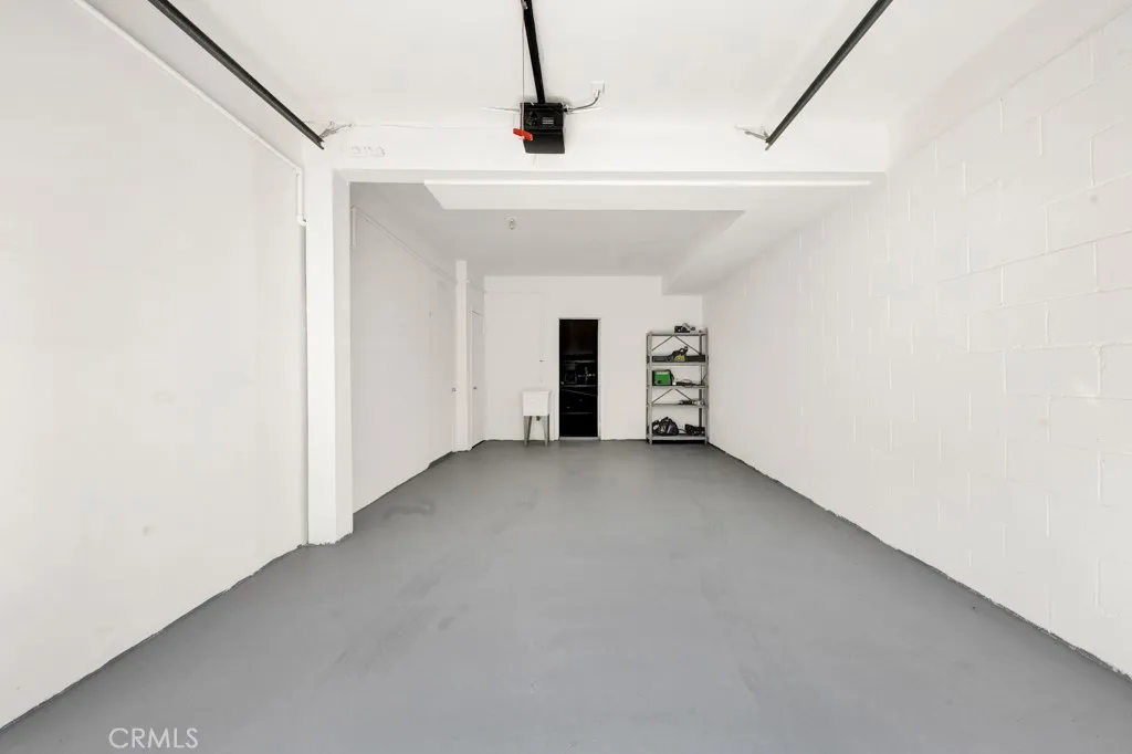 garage space 2