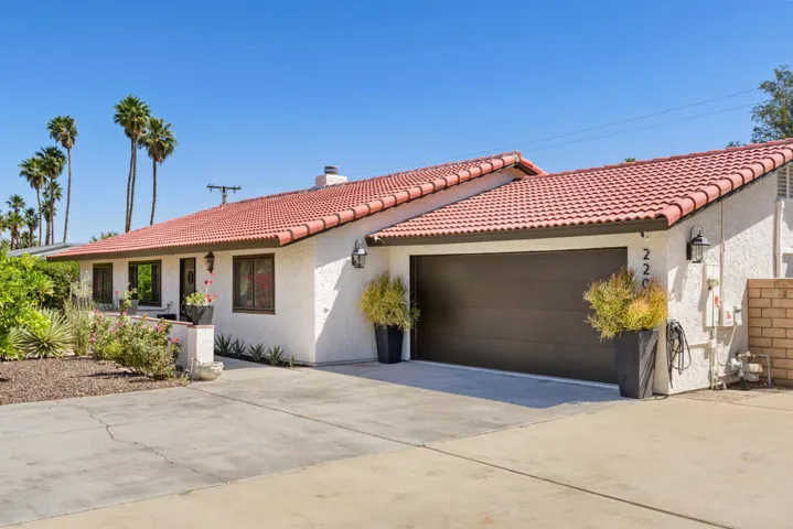 2200 Acacia Rd E-4