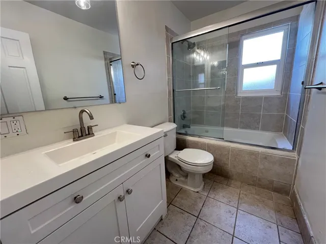 1023 E 1st 17, Long Beach, California 90802