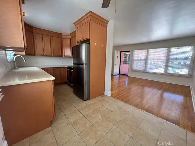 1023 E 1st 17, Long Beach, California 90802