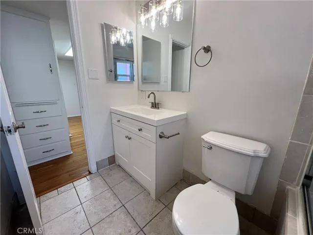 1023 E 1st 17, Long Beach, California 90802
