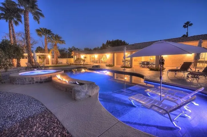 private yard