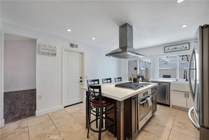 6831 Foxborough Court, Yorba Linda, California 92886